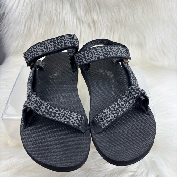 Teva Black and Gray Outdoor Sandals with Adjustable Straps - Picture 1 of 8